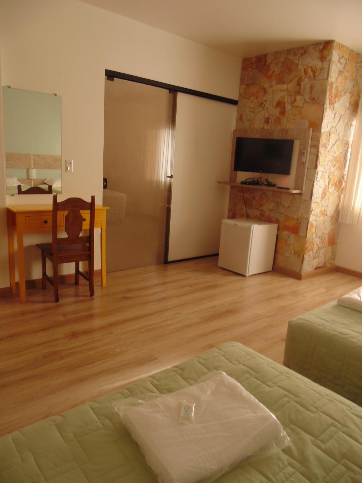 Hotel Vila Germanica Блуменау Стая снимка